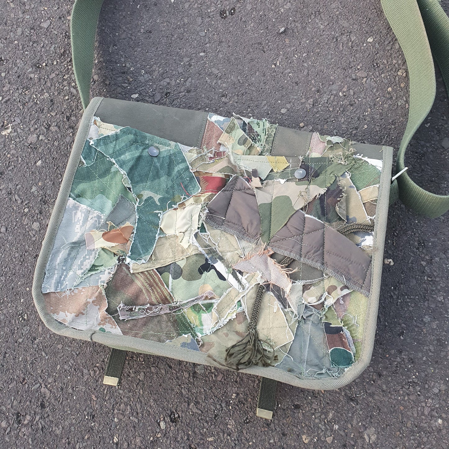 M-0126 Messenger Bag in Olive Drab canvas and camouflage scraps