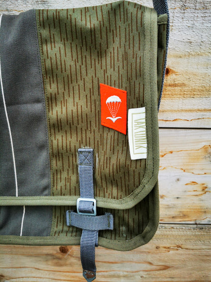 M-0167 Messenger Bag "Willi Saenger" in Rain Camo