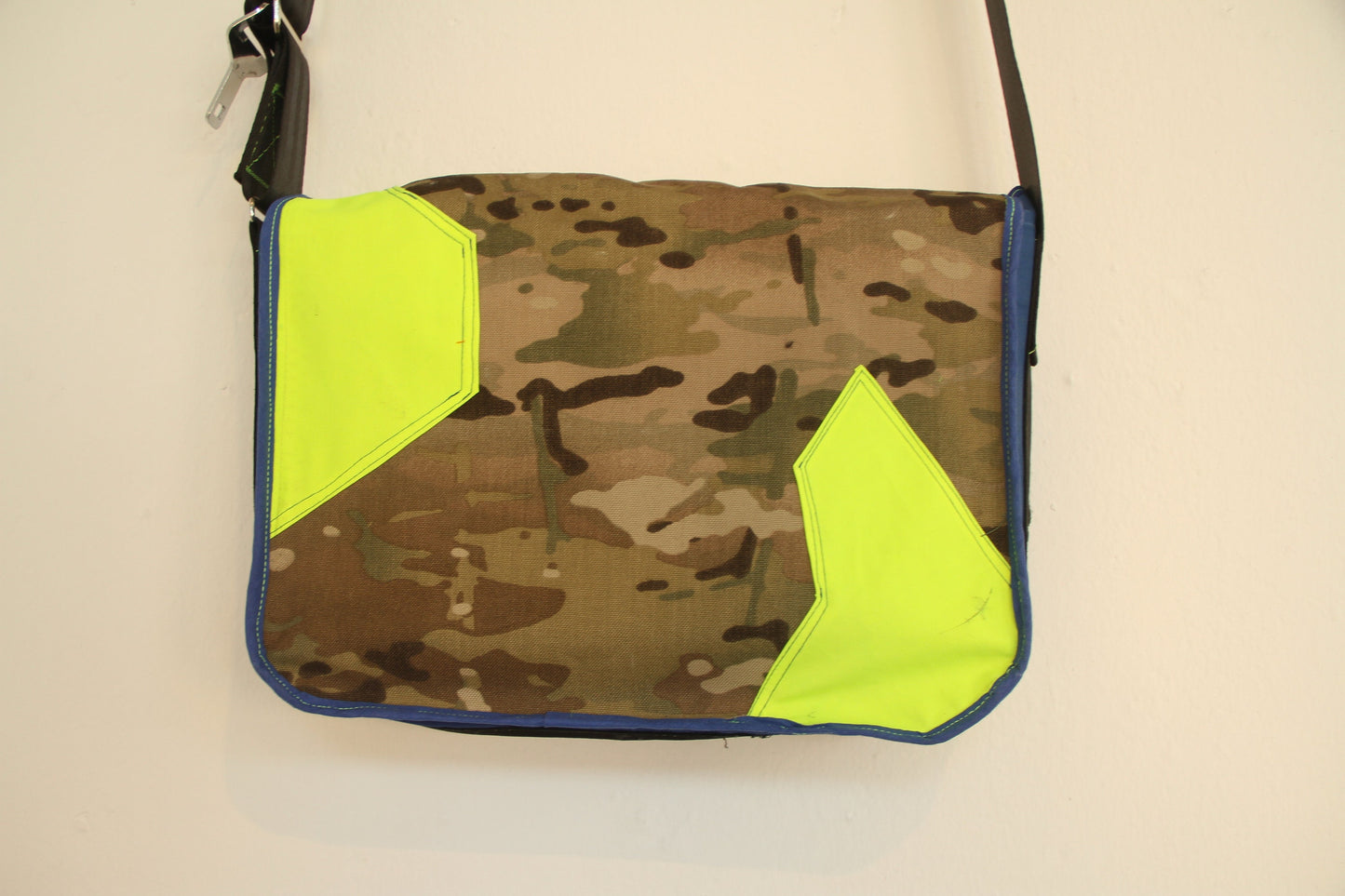 M-0037 Messenger Bag in Multicam® and Neon yellow