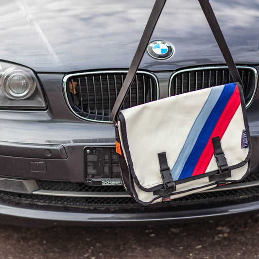 M-0084 Messenger Bag "BMW M3 Safety Car"