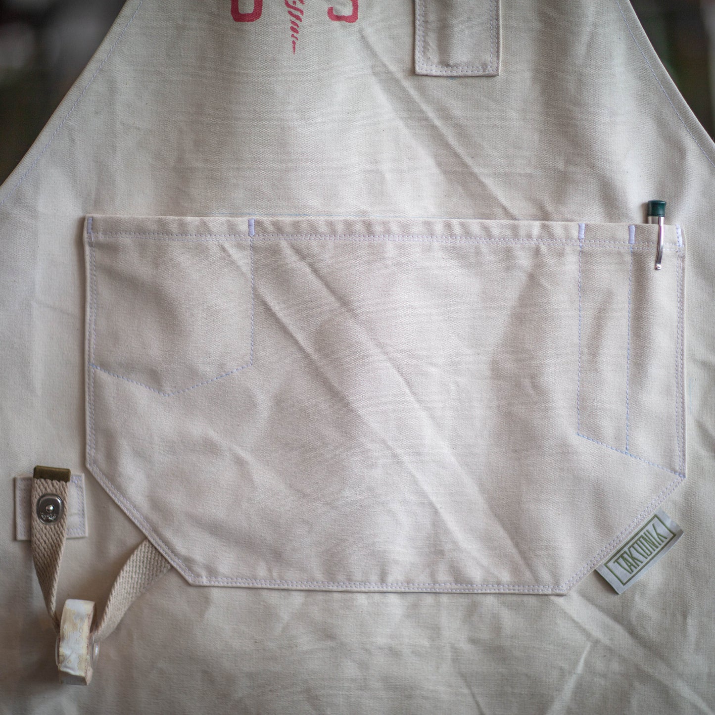 A-0030 Apron "M.A.S.H." II/II White Canvas